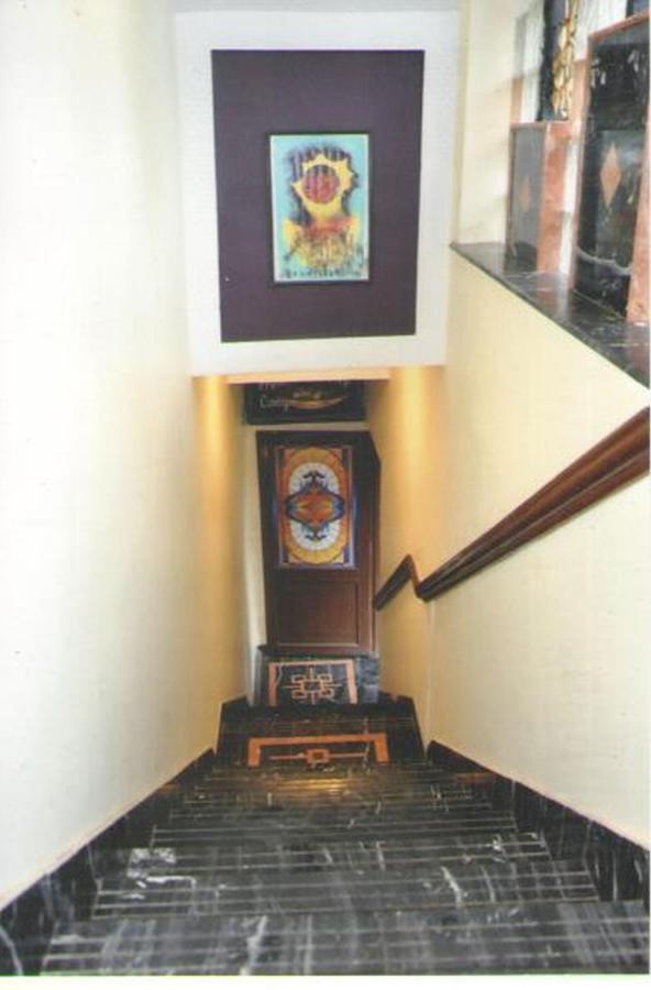Hotel Siddhartha Mumbai Bagian luar foto